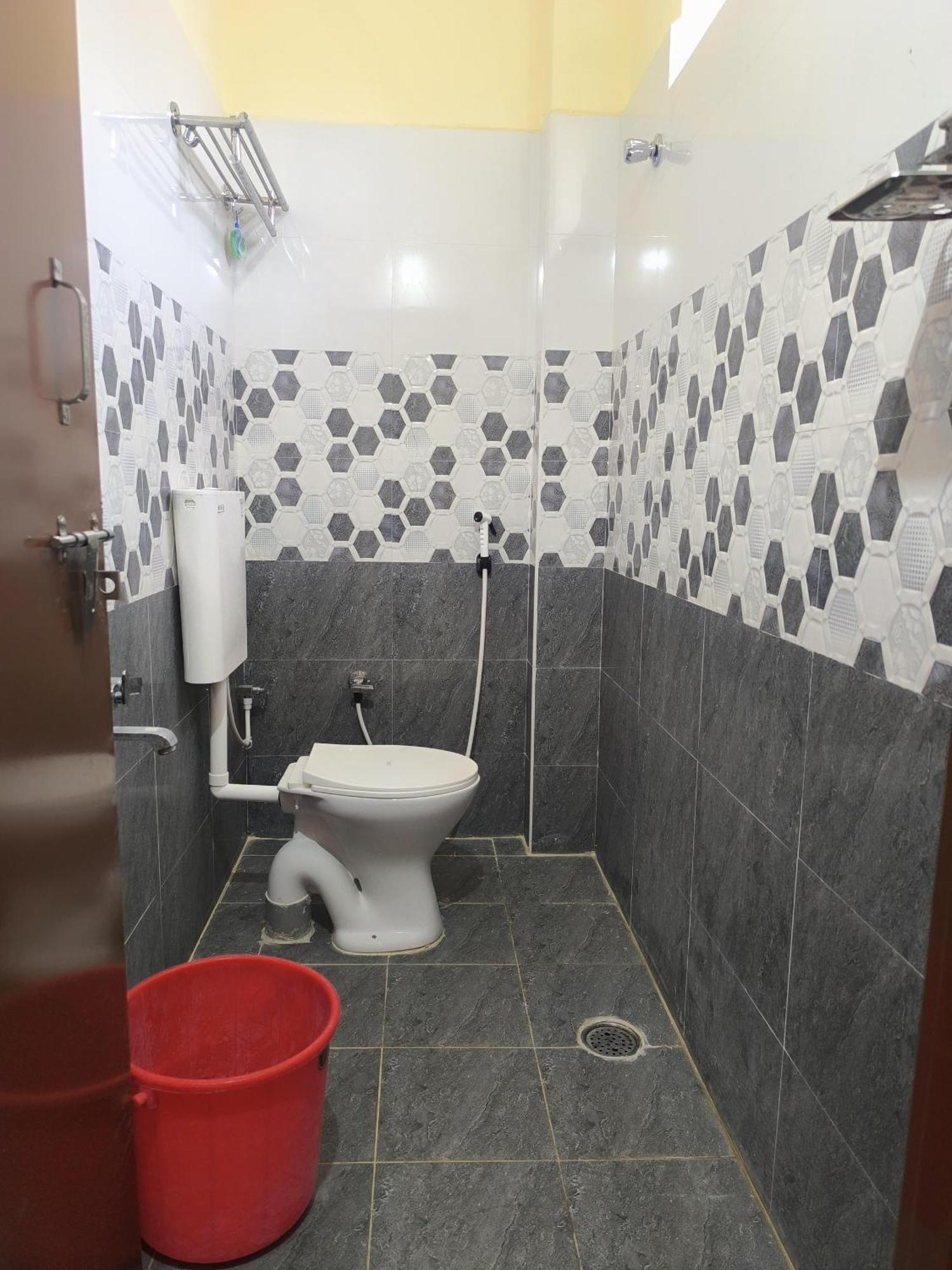Hotel Vishnu Grand Tirupati Exterior foto
