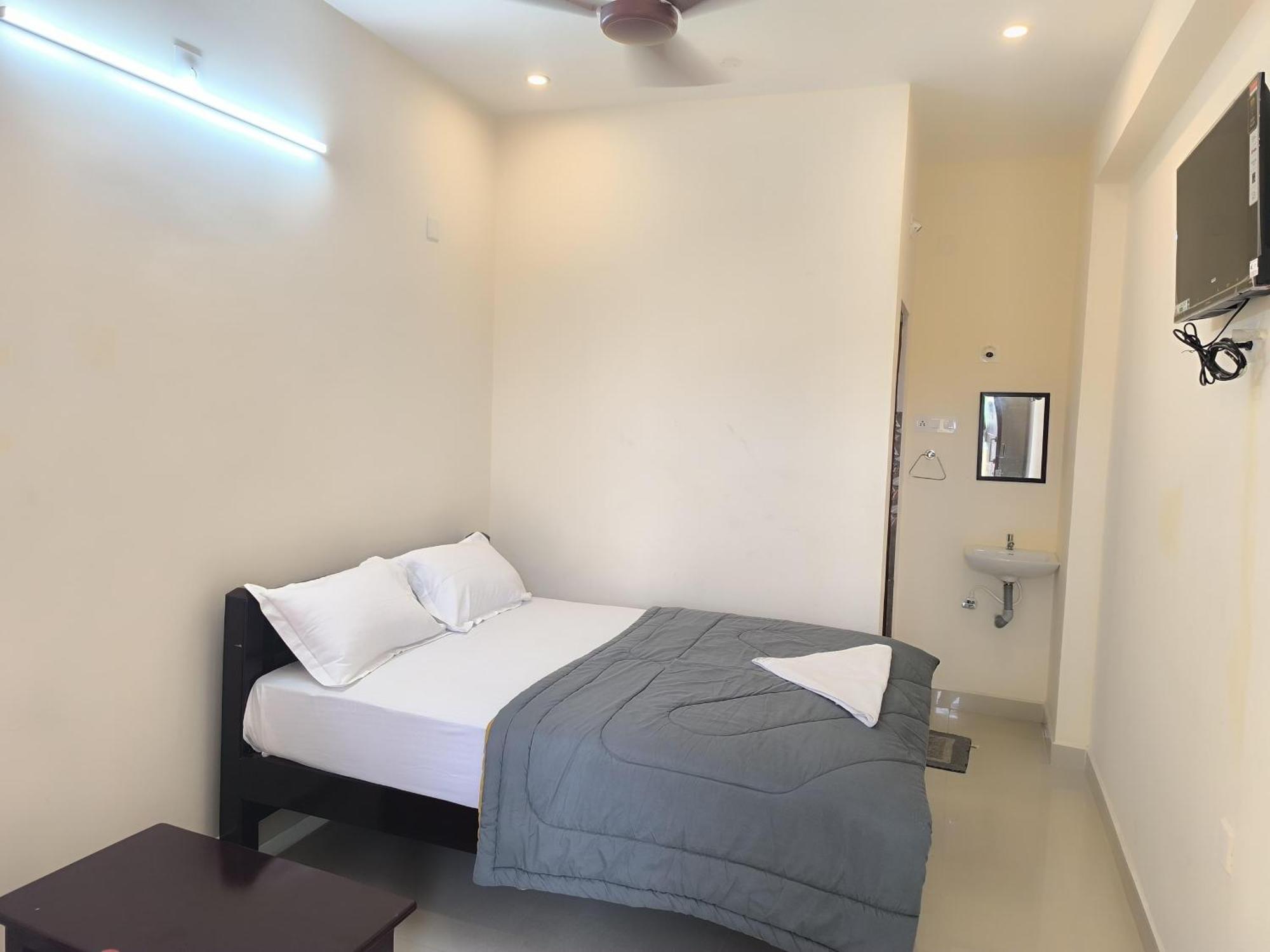 Hotel Vishnu Grand Tirupati Exterior foto